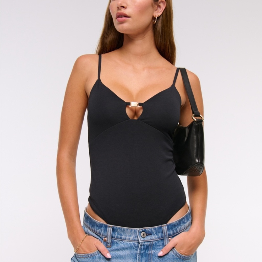 Abecrombie black bra free bodysuit